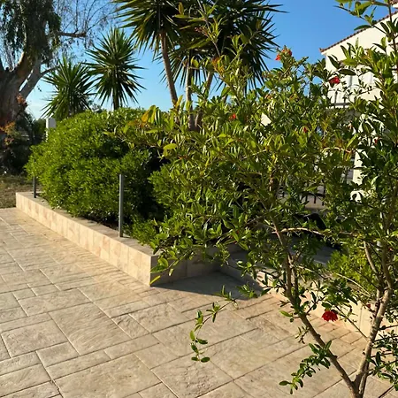 George's Place *